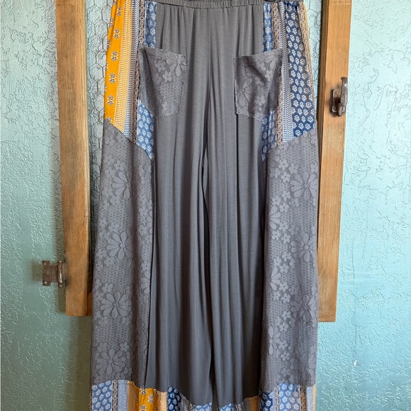 POL Multicolor Patterned Wide-Leg Pants - Picture 6 of 8